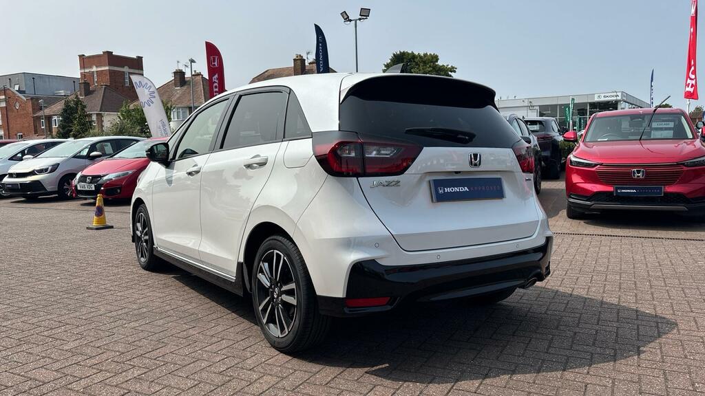 Honda Jazz 1.5 H I-mmd Advance Sport Hatchback Hyb RF25LWZ White #3