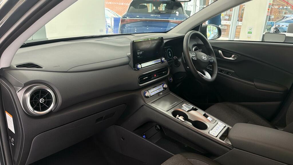 Hyundai Kona 64Kwh Premium 10.5Kw Charger HT23RNZ Grey #2