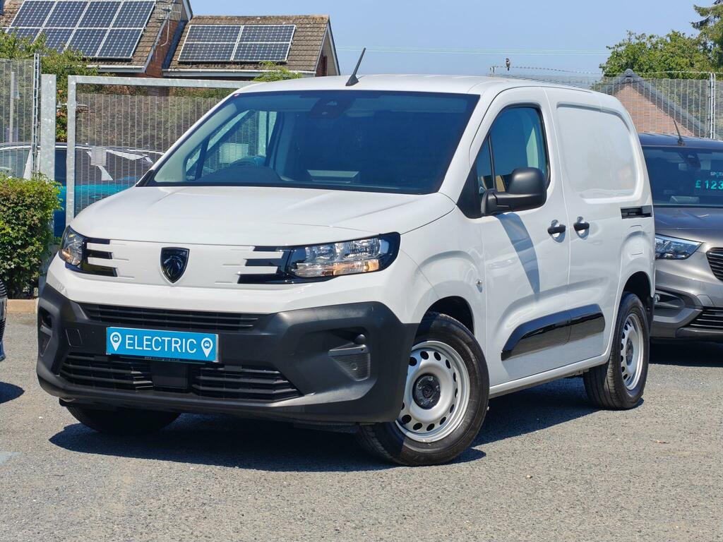 Peugeot E-Partner 800 52Kwh Professional Standard Panel Van Swb RV74XFL White #3