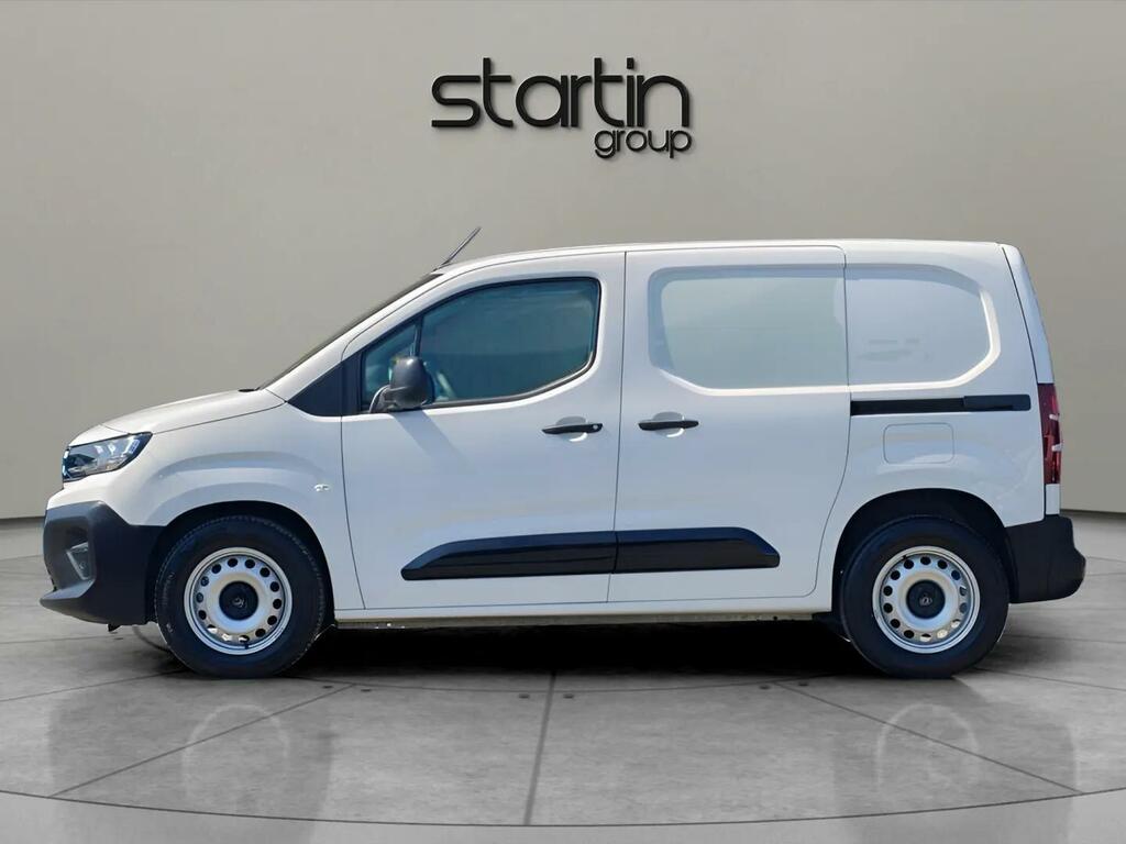 Peugeot E-Partner 800 52Kwh Professional Standard Panel Van Swb White #4