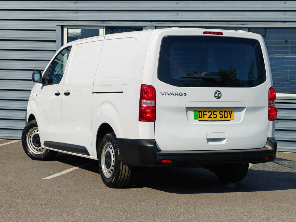 Vauxhall Vivaro 3100 50Kwh Prime L2 H1 6Dr 7.4Kw Charger White #4