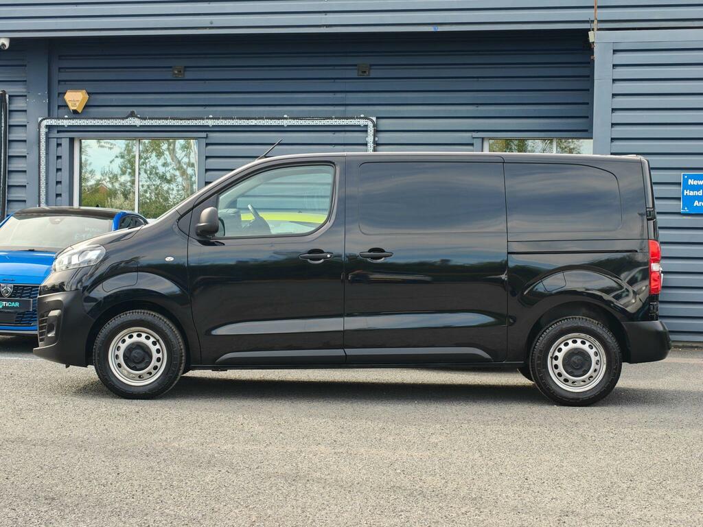 Vauxhall Vivaro 3100 50Kwh Dynamic L1 H1 6Dr 7.4Kw Charger Black #4
