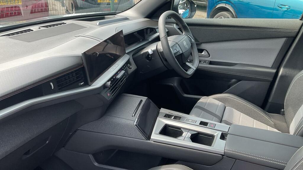 Vauxhall Grandland 73Kwh Ultimate DY25XHJ Grey #2