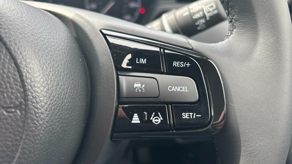 Honda Hr-V 1.5 Ehev Elegance Cvt Hatchback Red #17
