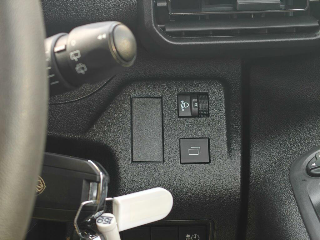Peugeot E-Partner 750 52Kwh Asphalt Long Panel Van 6Dr #12