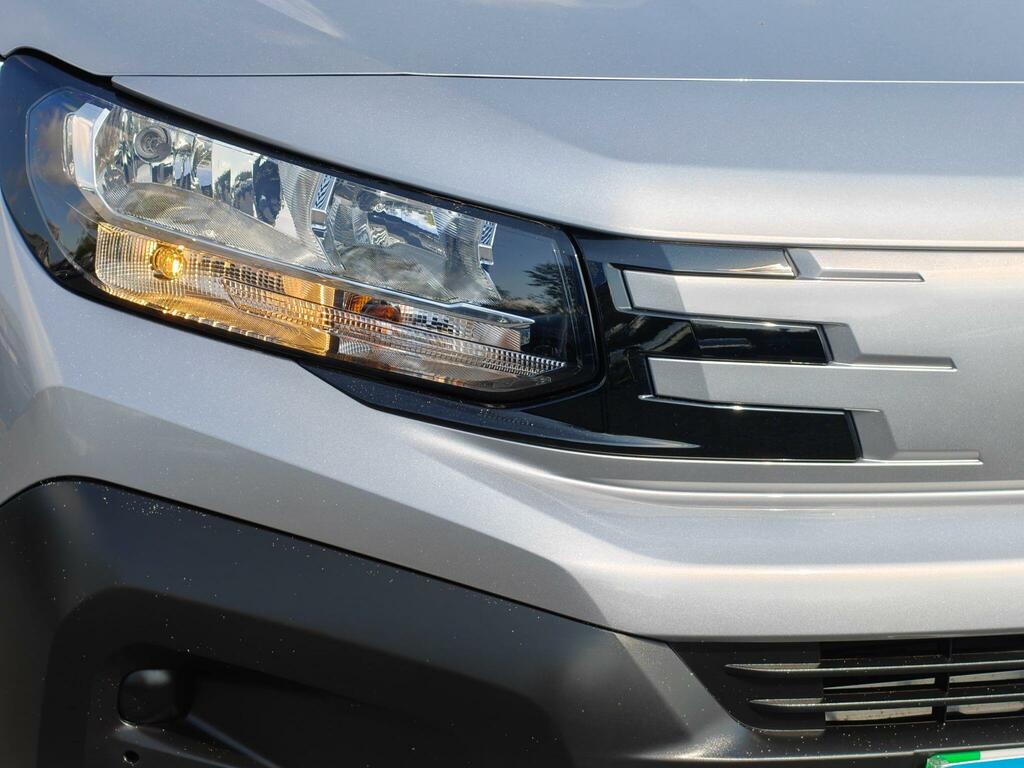 Peugeot E-Partner 750 52Kwh Asphalt Long Panel Van 6Dr #27