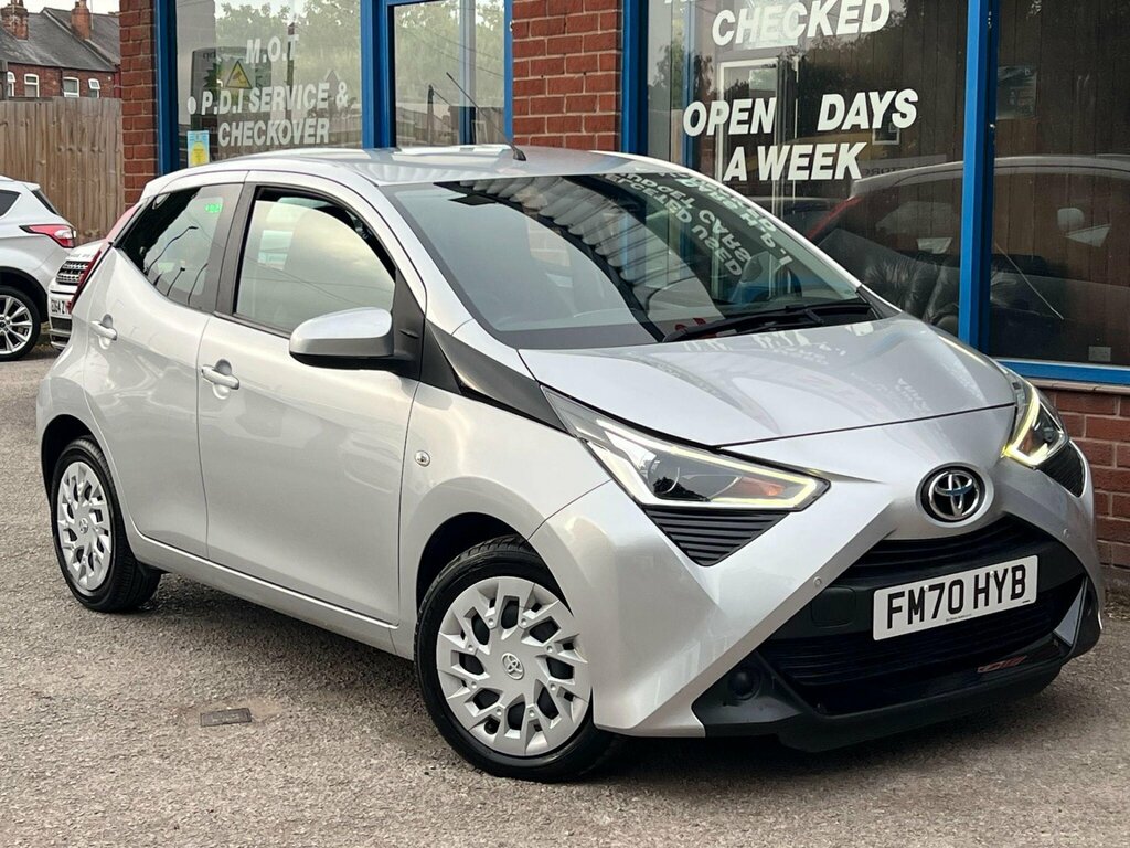 Toyota Aygo 1.0 Vvt-i X-play Euro 6 Safety Sense Silver