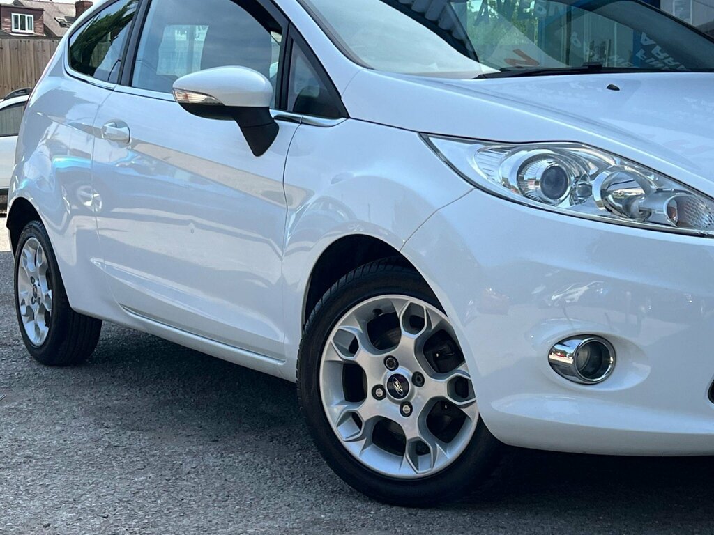 Ford Fiesta 1.25 Zetec Euro 5 White #5
