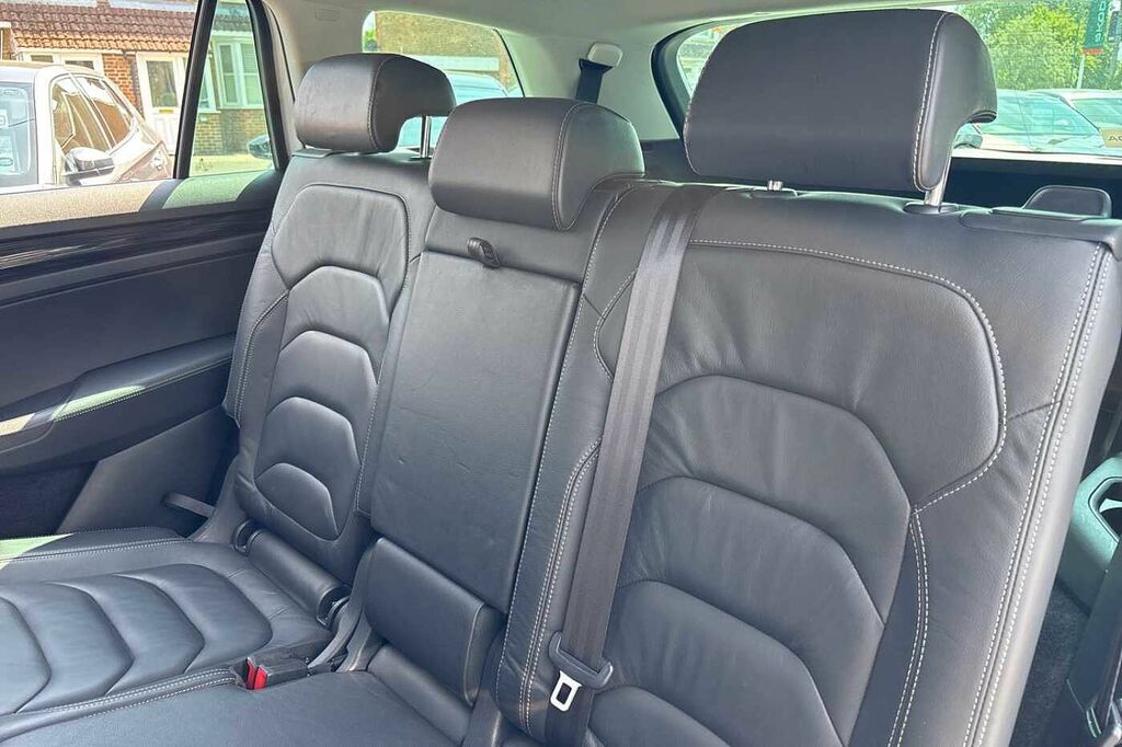 Skoda Kodiaq 1.5 Tsi Act Se Suv Dsg White #10