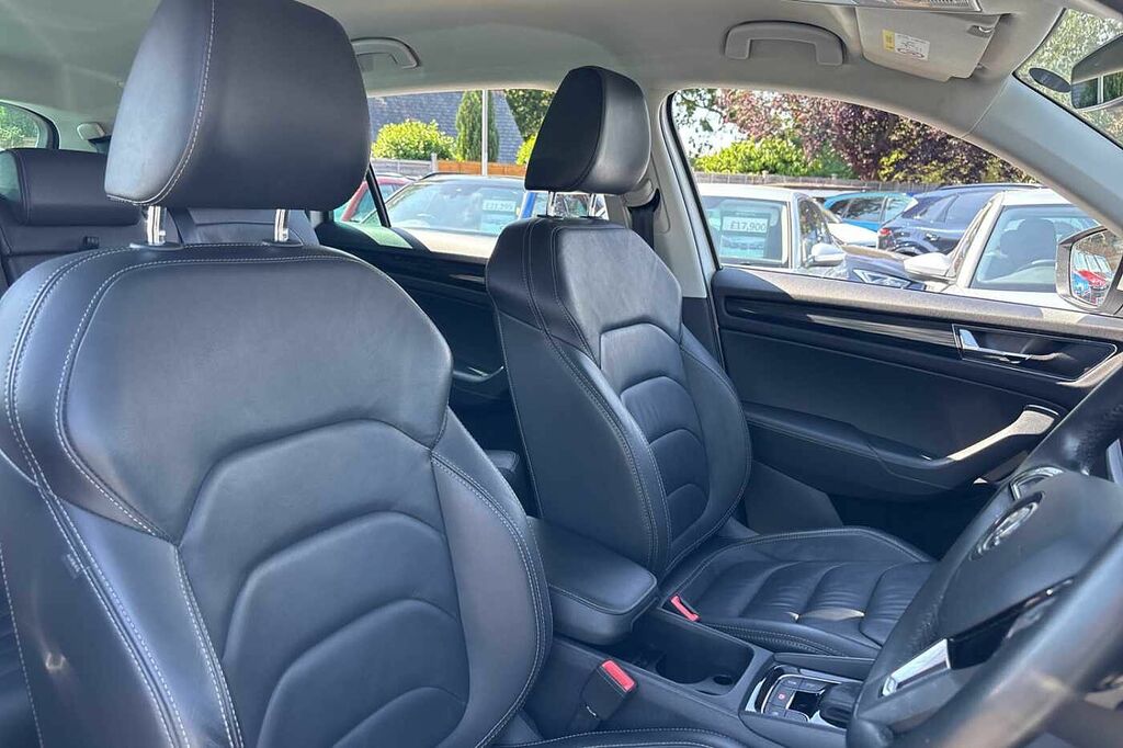 Skoda Kodiaq 1.5 Tsi Act Se Suv Dsg White #27