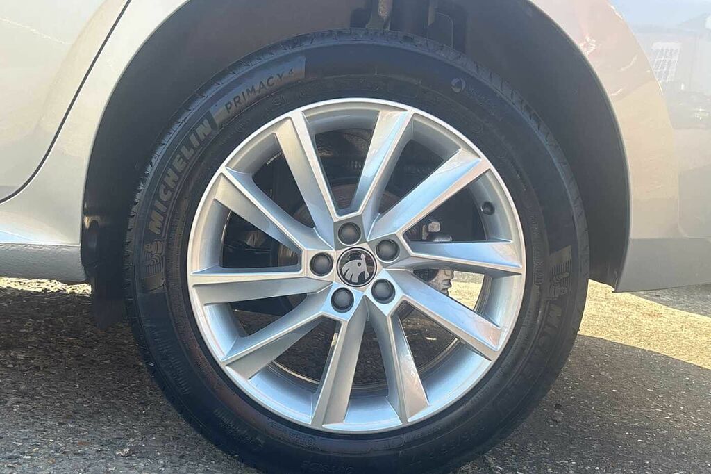 Skoda Kamiq 1.0 Tsi 95 Se Edition Silver #5