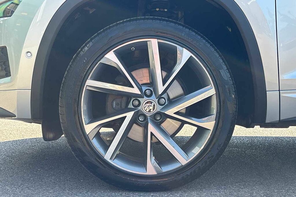Skoda Kodiaq 1.5 Tsi Sport Line Dsg 7 Seat Silver #5