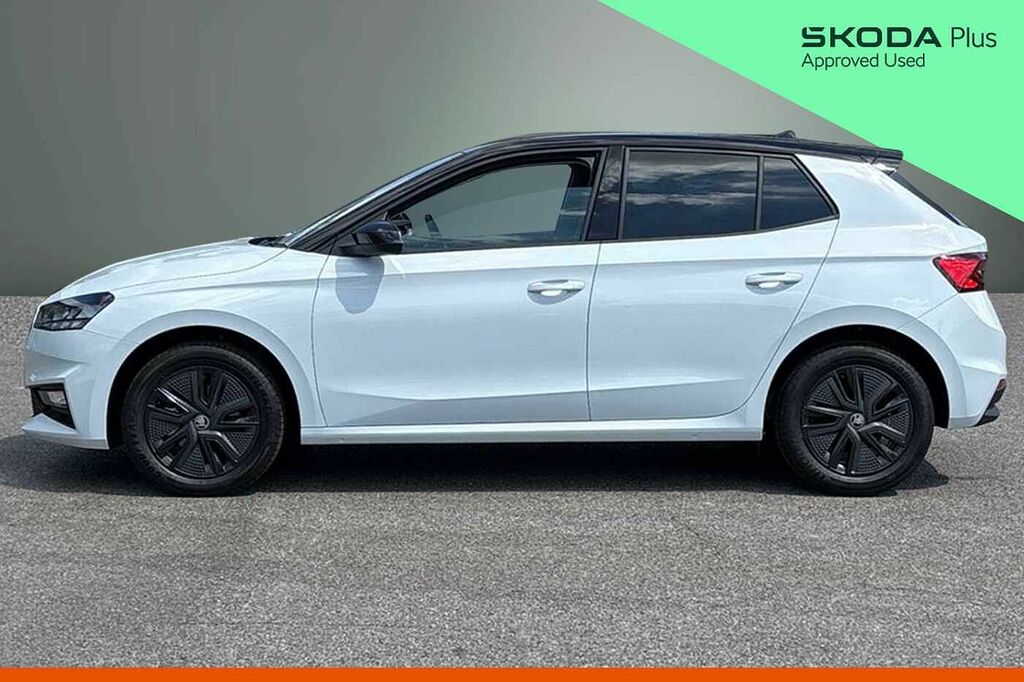 Skoda Fabia 1.0 Tsi 116 Design Edition Dsg HN26EXP Black #4