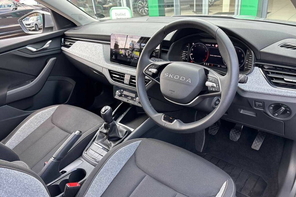Skoda Kamiq 1.0 Tsi 95 Se Edition GK75KFJ Silver #6