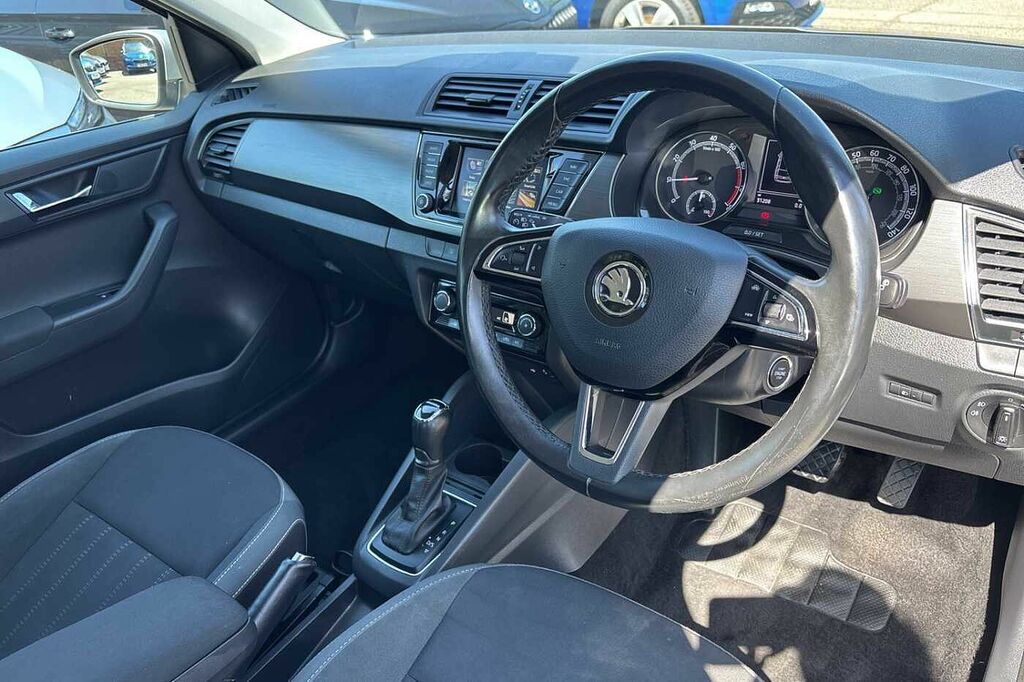 Skoda Fabia 1.0 Tsi 110 Se L Dsg Silver #6