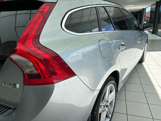 Volvo V60 2.0 D4 Business Edition Euro 6 Ss Blue #17