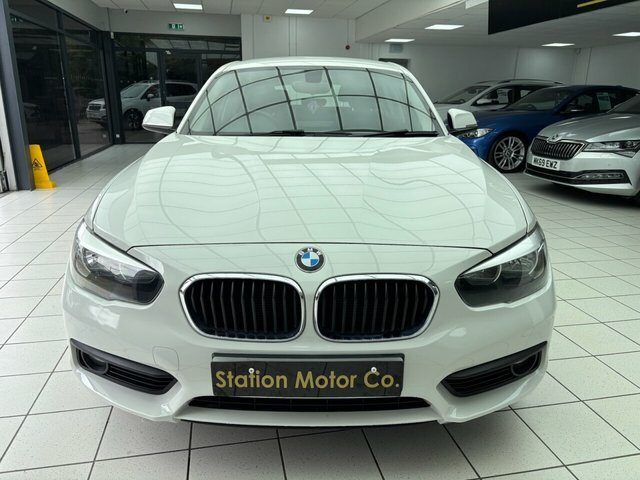 BMW 1 Series 118I Se Hatchback White #4