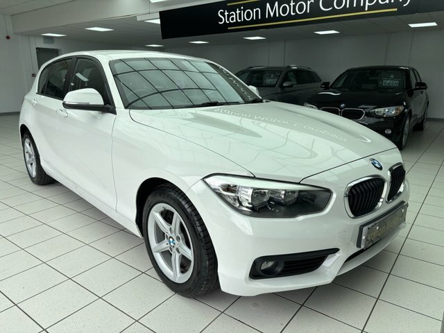 BMW 1 Series 118I Se Hatchback White #2