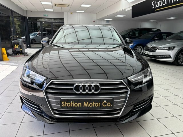 Audi A4 Tfsi Sport Saloon Black #4