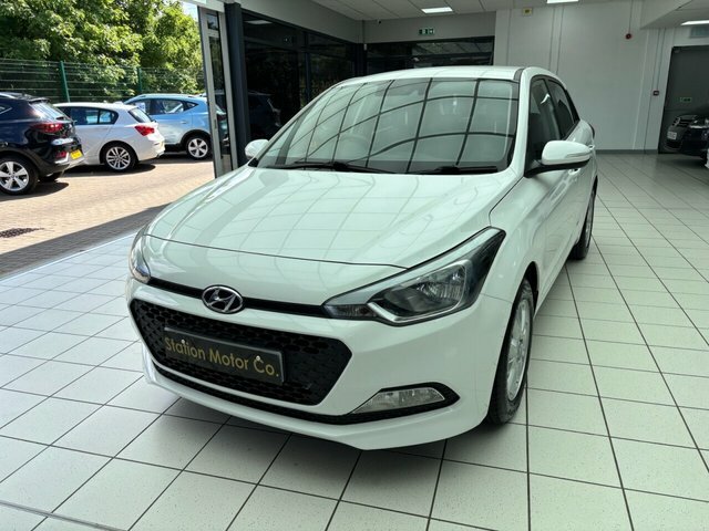 Hyundai I20 Se Hatchback White #6