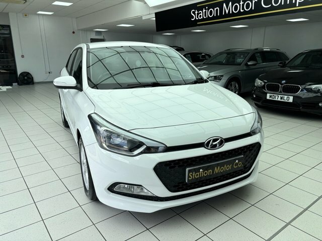 Hyundai I20 Se Hatchback White #4