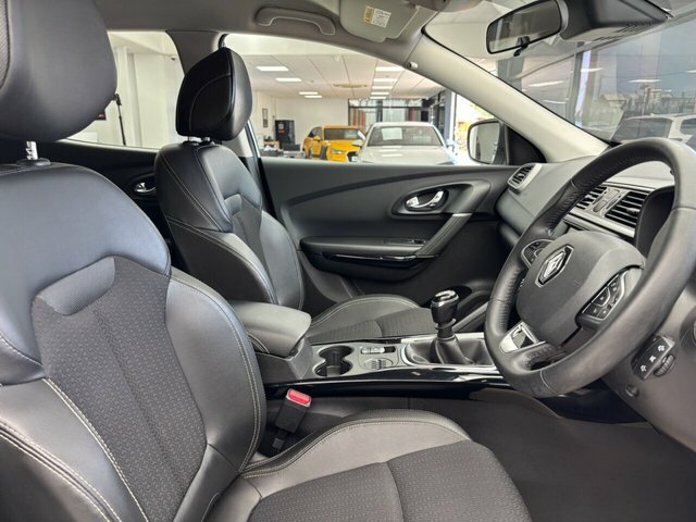 Renault Kadjar Dci Dynamique S Nav White #3