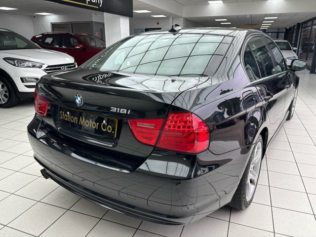 BMW 3 Series Estate 2.0 318D M Sport Touring Euro 5 Ss Black #11