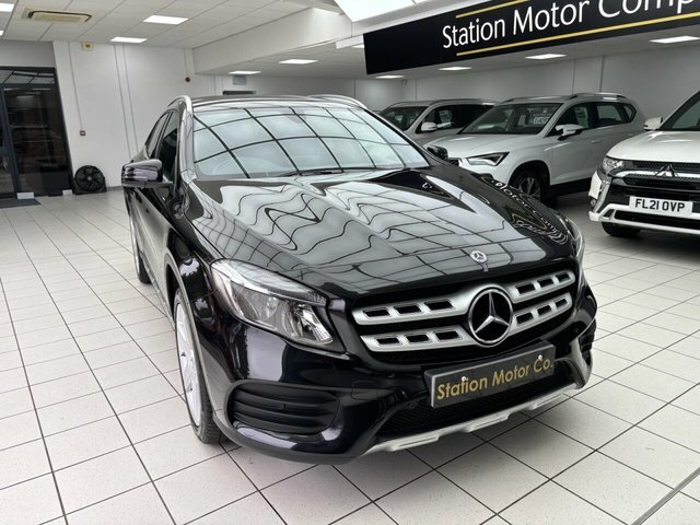 Mercedes-Benz GLA Class Gla200d Amg Line Suv Black #3