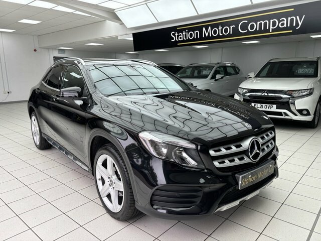 Mercedes-Benz GLA Class Gla200d Amg Line Suv Black #2