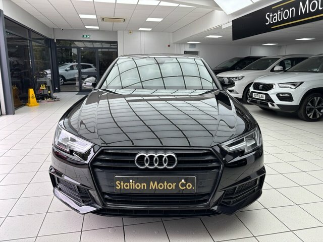 Audi A4 Tfsi Black Edition Saloon Black #4