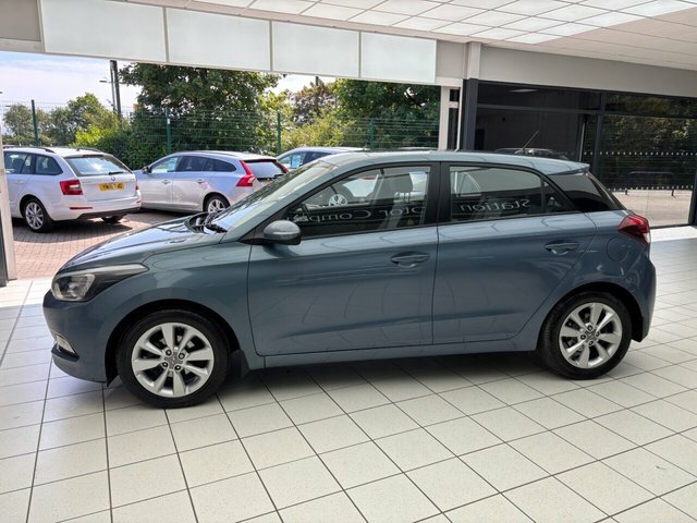Hyundai I20 Se White #7