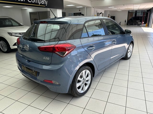 Hyundai I20 Se White #12