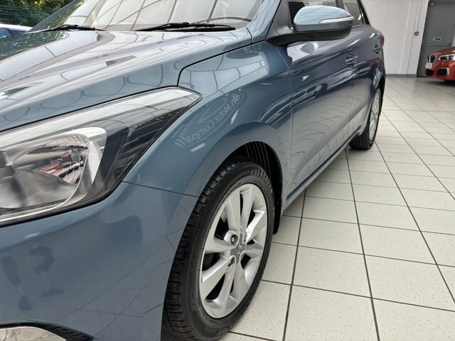 Hyundai I20 Se White #15