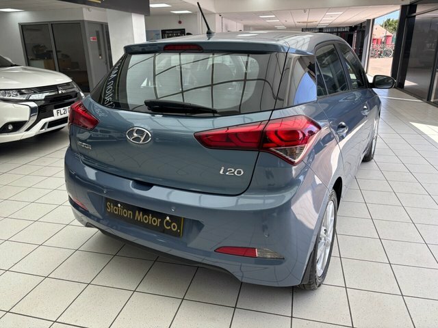 Hyundai I20 Se White #11