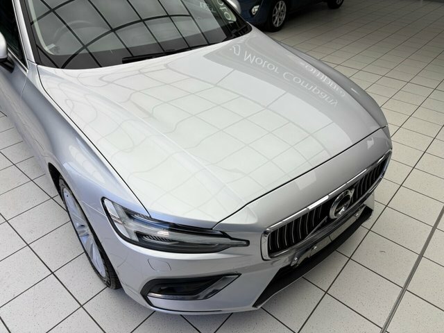 Volvo V60 D3 R-design 148 Red #19