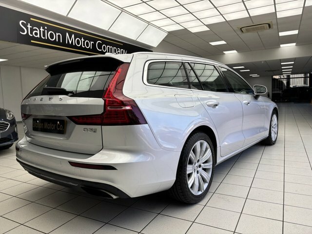 Volvo V60 D3 R-design 148 Red #18