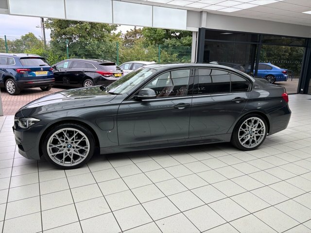 BMW 3 Series 330E M Sport White #7