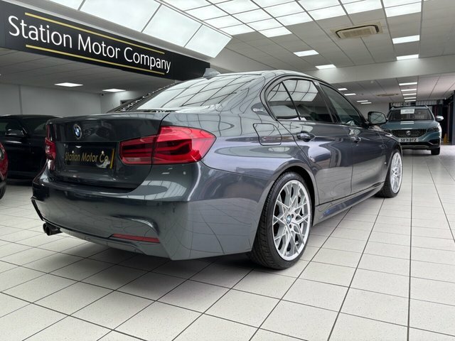 BMW 3 Series 330E M Sport White #19
