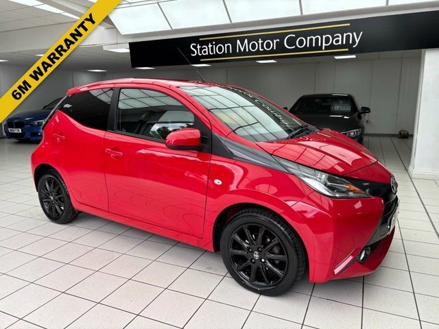 Toyota Aygo Vvt-i X-style Hatchback Red