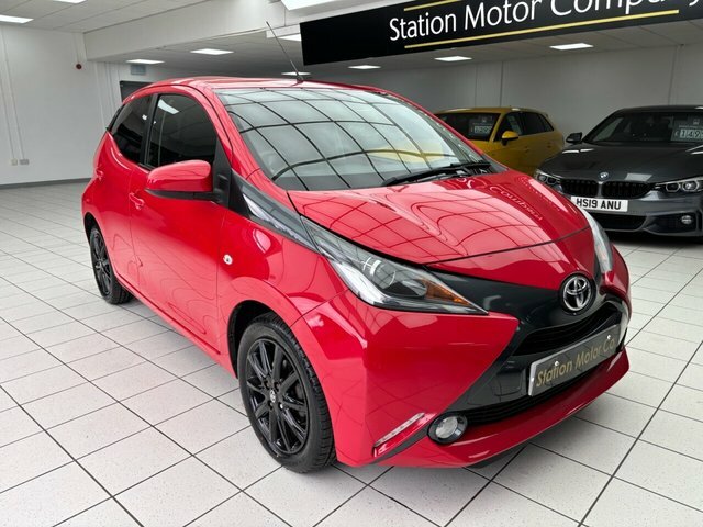Toyota Aygo Vvt-i X-style Hatchback Red #2
