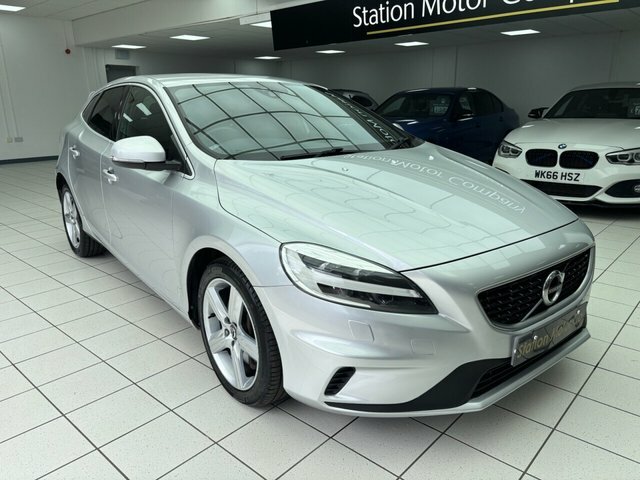 Volvo V40 D2 R-design Pro Hatchback Silver #2