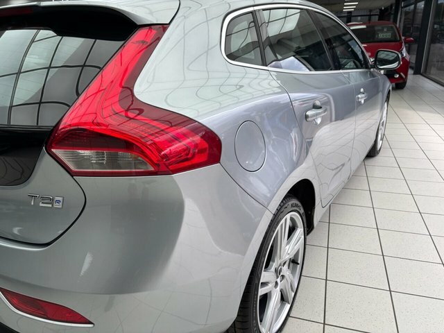 Volvo V40 2.0 D4 R-design Pro Euro 6 Ss Silver #17