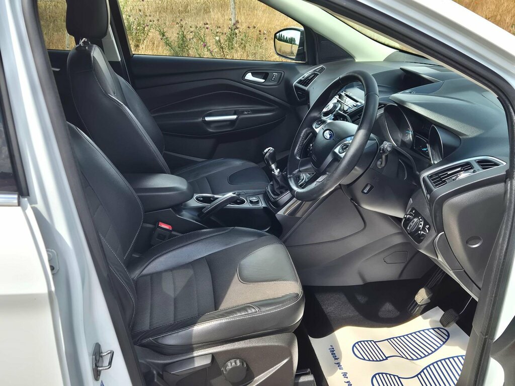 Ford Kuga 2.0 Tdci Titanium X Suv Awd Euro White #5