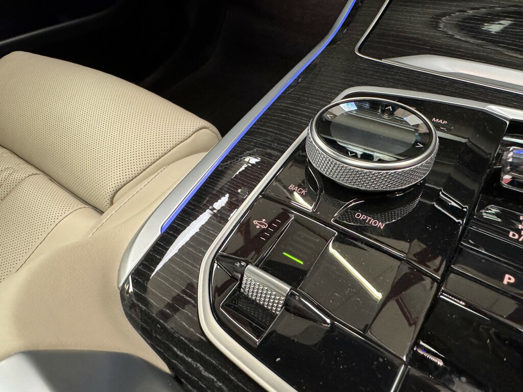BMW X7 3.0 40D Mht M Sport Suv Hybrid Xdr Black #28