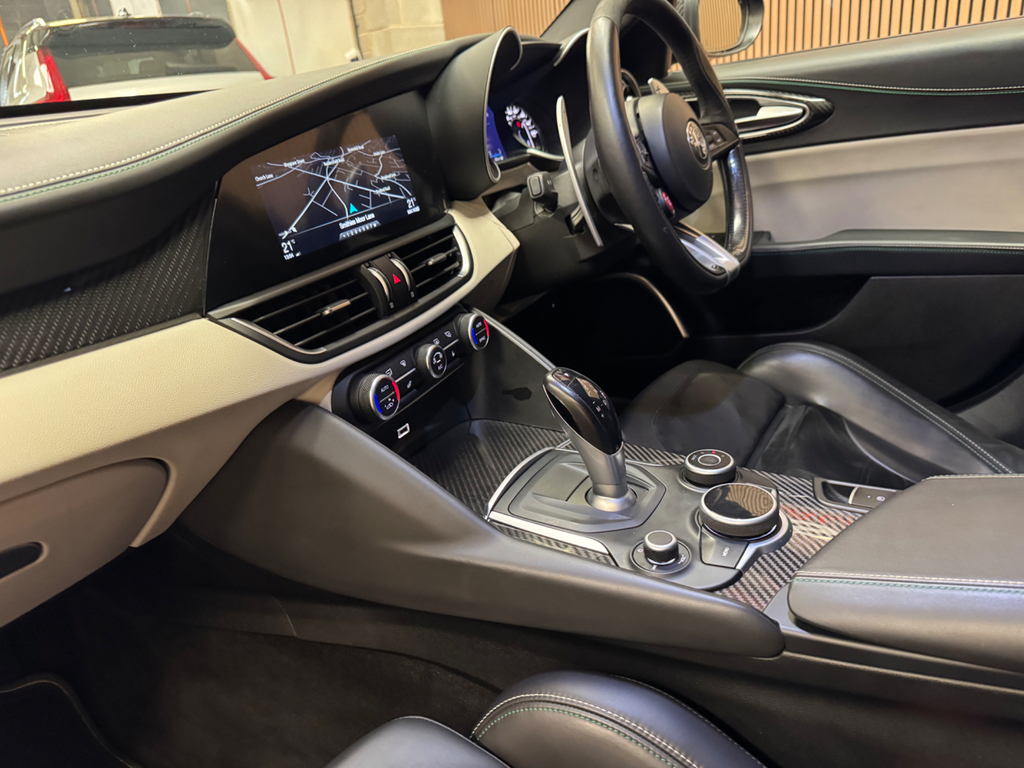 Alfa Romeo Giulia Tb 2.0T Veloce #23