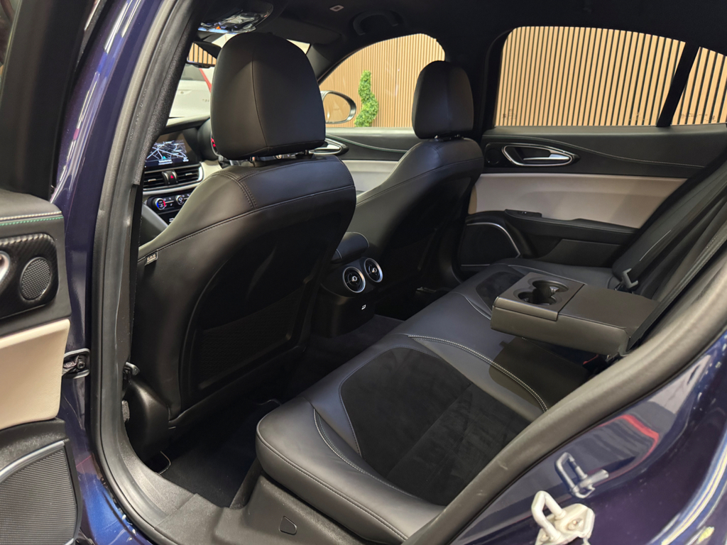 Alfa Romeo Giulia Tb 2.0T Veloce #33