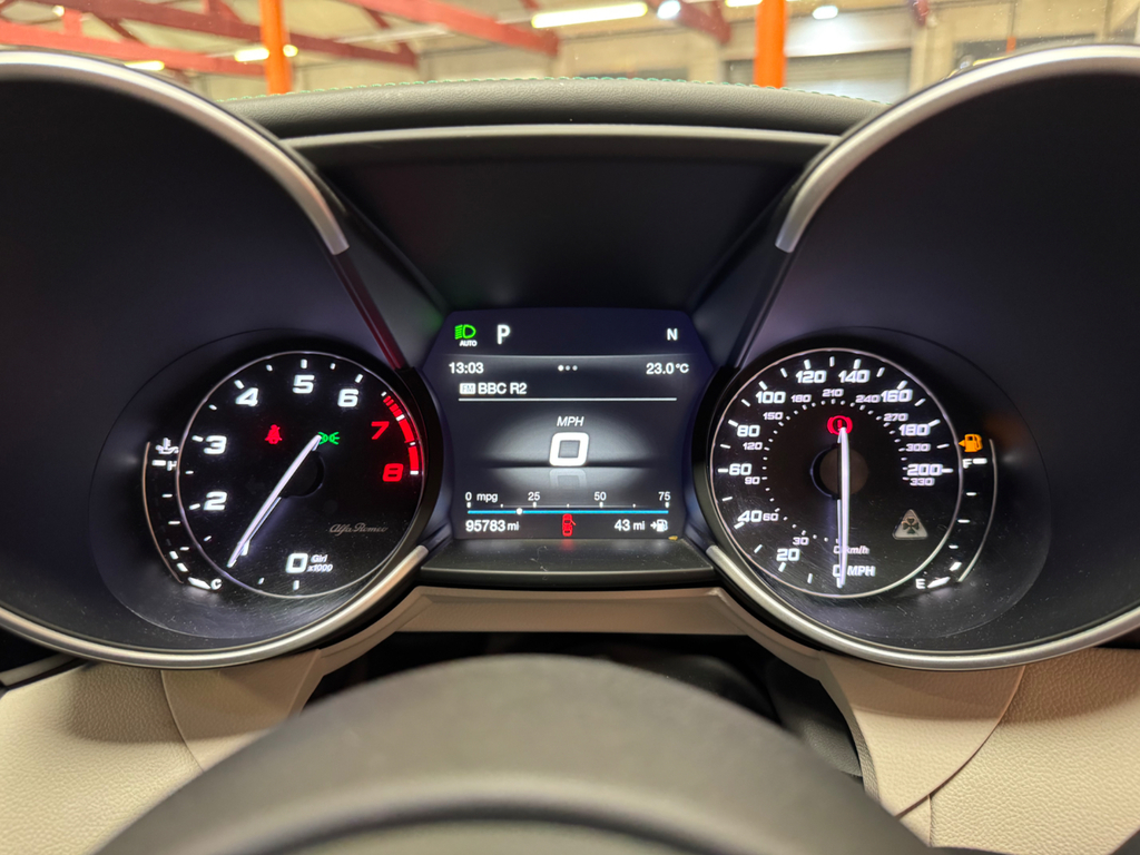 Alfa Romeo Giulia Tb 2.0T Veloce #27