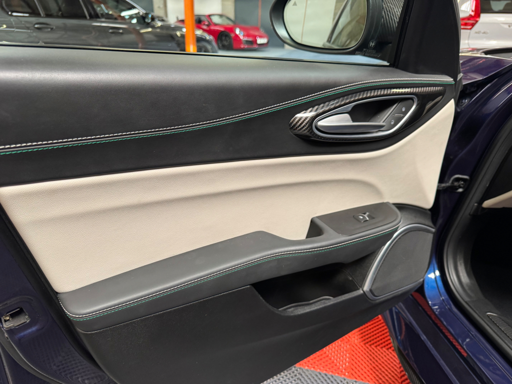 Alfa Romeo Giulia Tb 2.0T Veloce #26