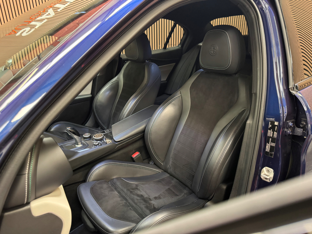 Alfa Romeo Giulia 2.9 V6 Bi-turbo Quadrifoglio Saloon Aut #3