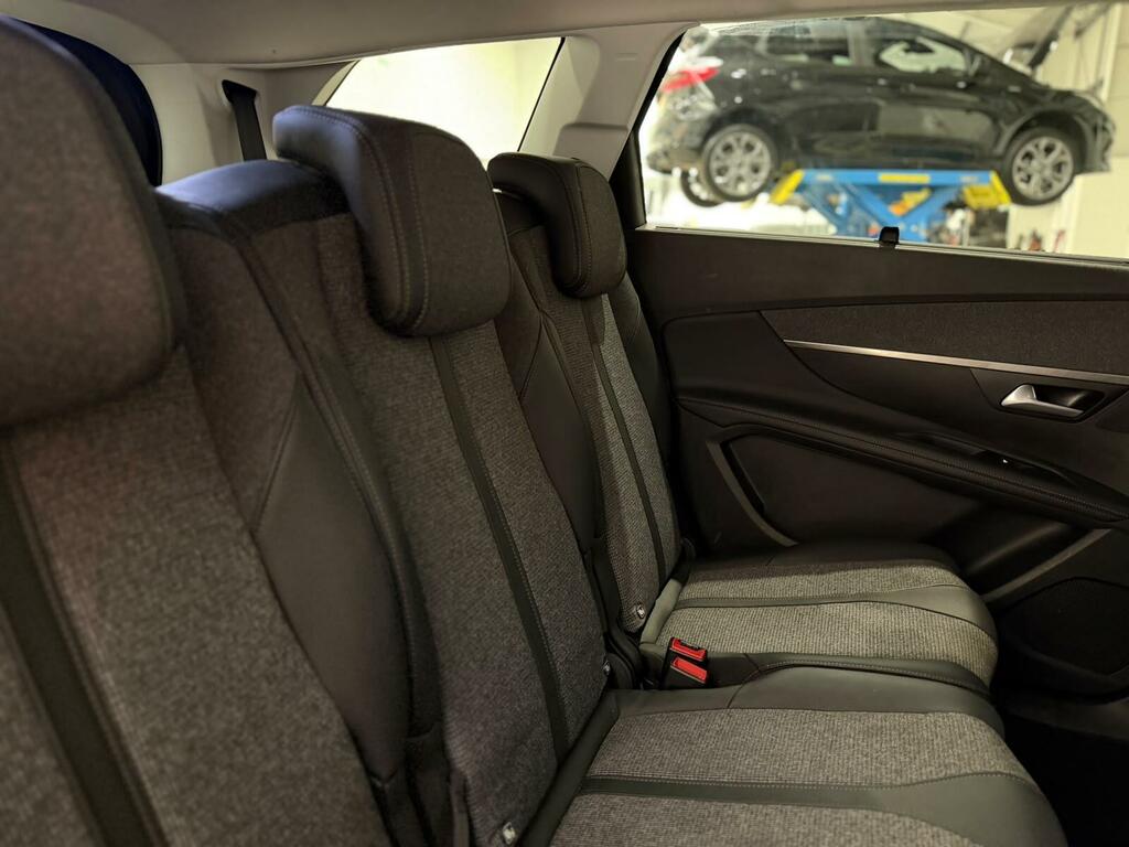 Peugeot 5008 1.2 Puretech Gt Line White #33